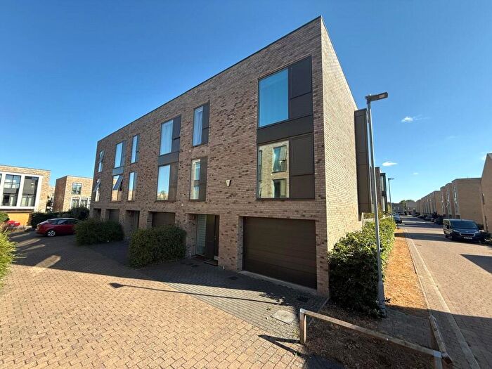 4 Bedroom House To Rent In Brook End Close, Trumpington, Cambridge, Cambridgeshire, CB2