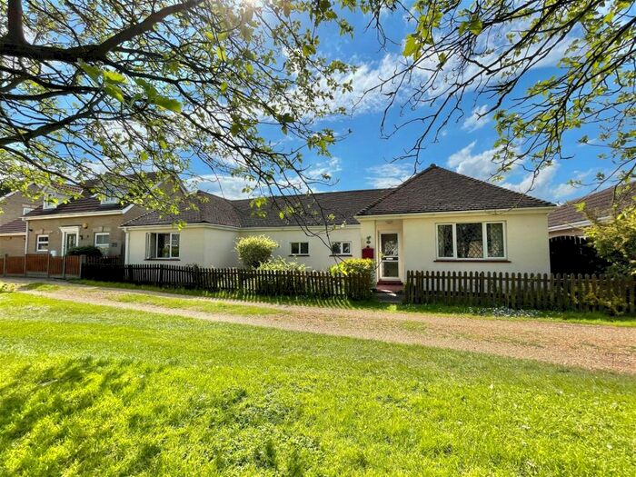 3 Bedroom Detached Bungalow For Sale In High Street, Mepal, Ely, CB6