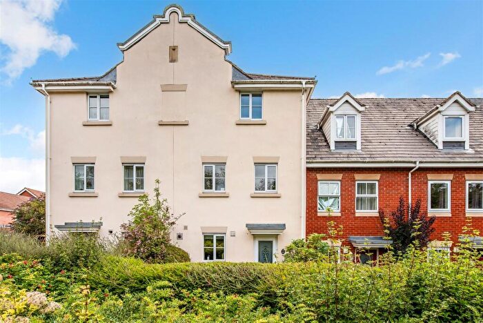 4 Bedroom House For Sale In Berry Way, Andover, SP10