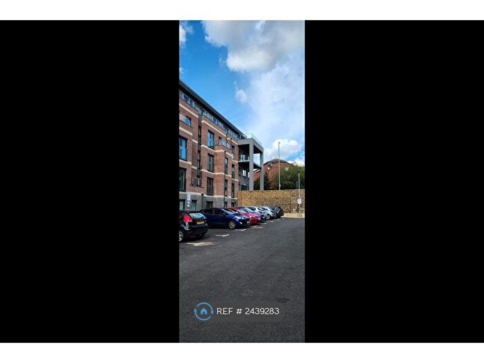 2 Bedroom Flat To Rent In Block A Alexandra Park, Leeds, LS4