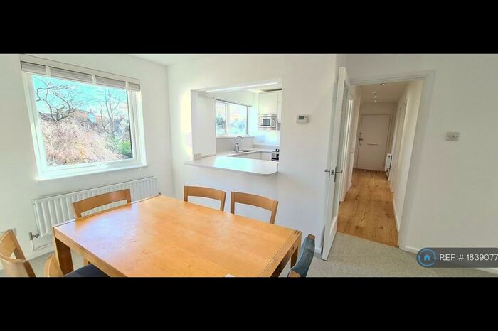 2 Bedroom Flat To Rent In Frenchs Road, Cambridge, CB4