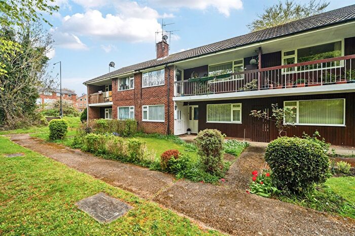 2 Bedroom Flat For Sale In Audley Drive, Maidenhead, SL6