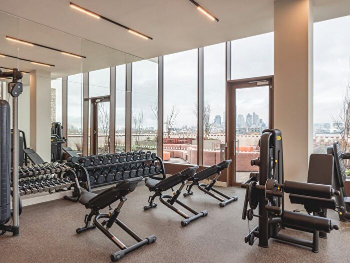 1 Bedroom Flat To Rent In Biscuit Walk, Bermondsey, London, SE16