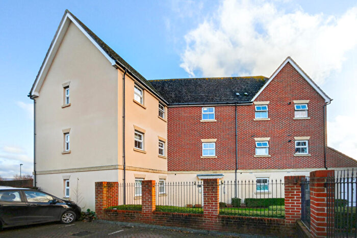 2 Bedroom Apartment To Rent In Bullfinch Rise, Bracknell, RG12