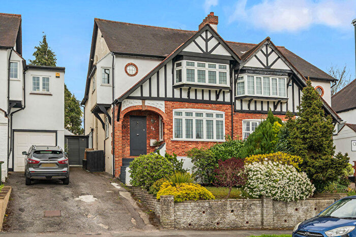 4 Bedroom Semi Detached House For Sale In Central Way, Carshalton Beeches, SM5