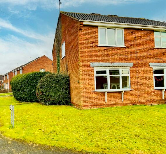 2 Bedroom Semi-Detached House To Rent In Hillview, Retford, DN22
