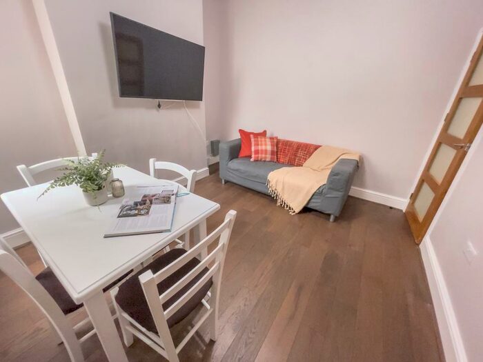 3 Bedroom House To Rent In Needham Road, L7