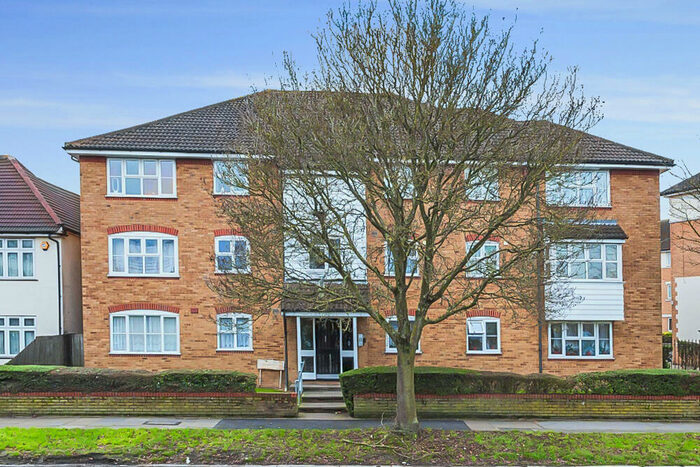 1 Bedroom Apartment To Rent In Harewood Court, College Avenue, Harrow Weald, Harrow, HA3