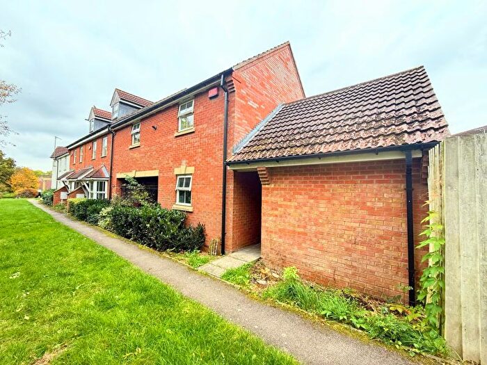 2 Bedroom Property For Sale In Pascal Drive, Milton Keynes, MK5