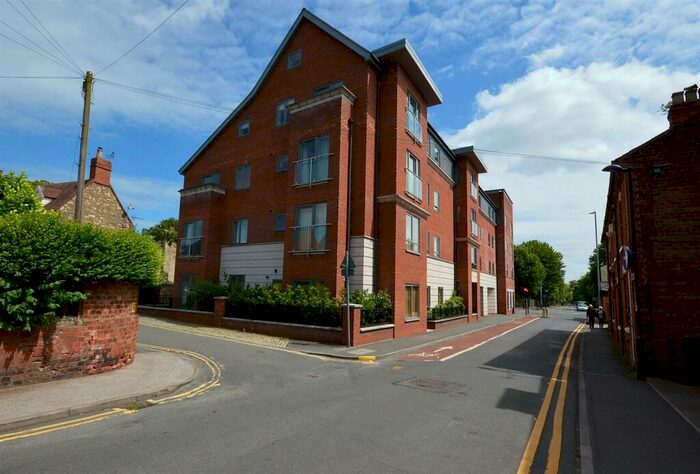 2 Bedroom Flat To Rent In Greetwell Gate, Lincoln, LN2