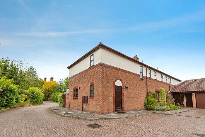 4 Bedroom Semi-detached House For Sale In Grammar School Place, Sudbury, Suffolk, CO10
