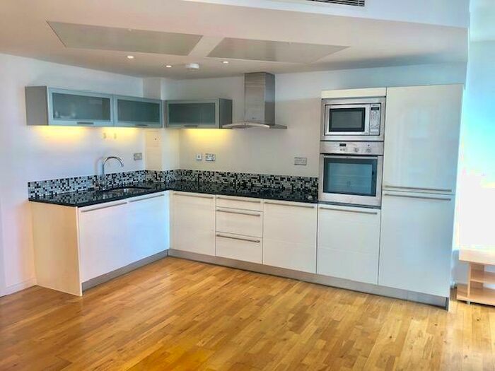 2 Bedroom Flat To Rent In Ability Place, South Quay, Cross Harbour, Canary Wharf, London, E14