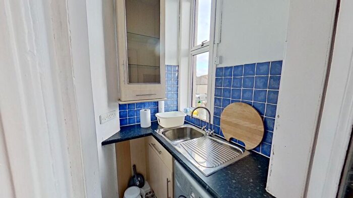 1 Bedroom Flat To Rent In Bellevue Road, Edinburgh, EH7