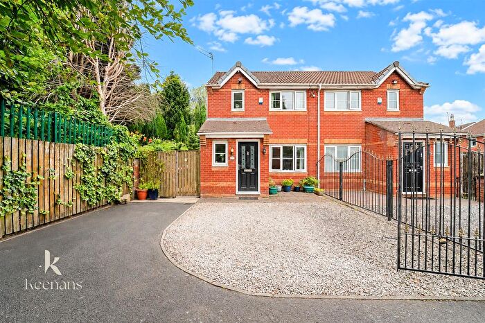 3 Bedroom Semi Detached House For Sale In Peel House Close, Little Hulton, Manchester, M38