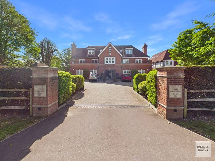 2 Bedroom Flat For Sale In Lavant Road, Chichester, PO19