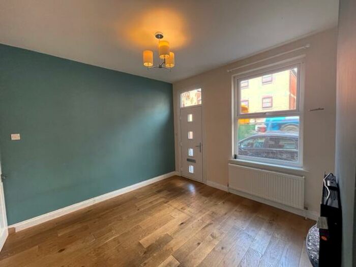 3 Bedroom House To Rent In Park Street, Kidderminster, DY11