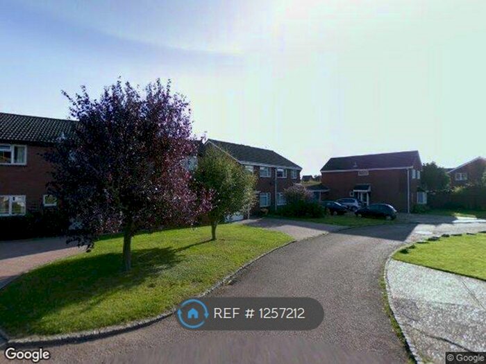 4 Bedroom Detached House To Rent In Hollym Close, Lower Earley, Reading RG6