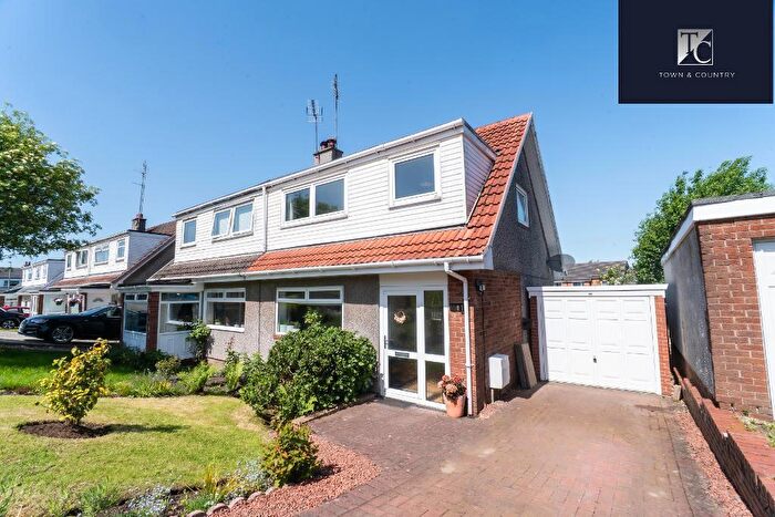 3 Bedroom Semi-Detached House For Sale In St Ives Road, Moodiesburn, G69