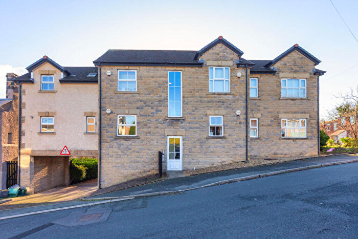 2 Bedroom Flat To Rent In Bank Road, Lancaster, LA1