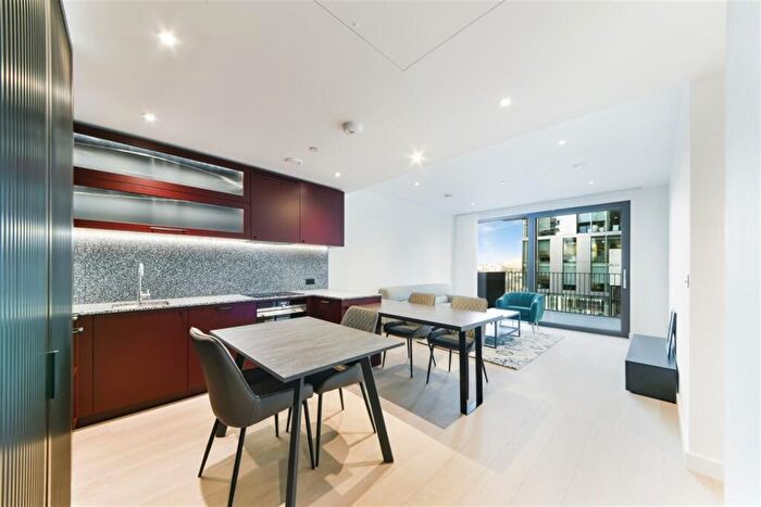 2 Bedroom Flat To Rent In The Modern, Embassy Gardens, SW11