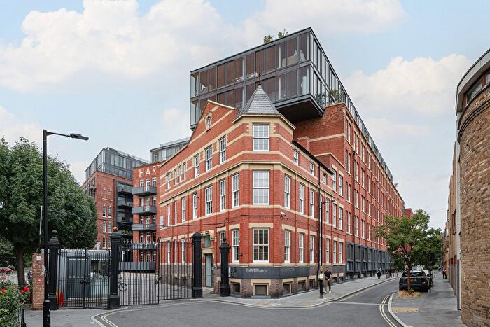 2 Bedroom Flat For Sale In Green Walk, London, SE1