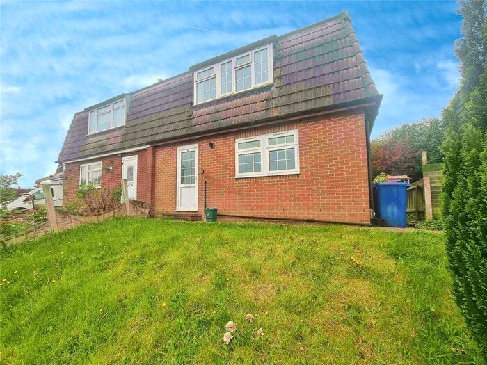 3 Bedroom Semi-Detached House To Rent In Bath Road, Newcastle, Staffordshire, ST5