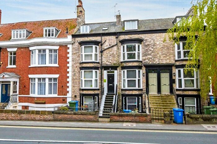 3 Bedroom Town House For Sale In Bagdale, Whitby, YO21