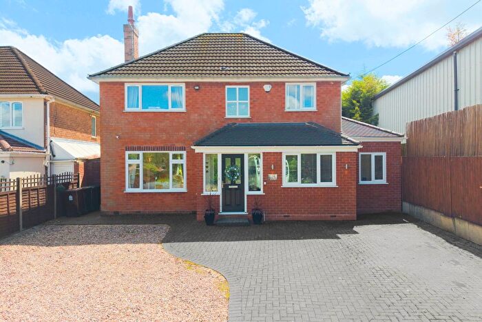 4 Bedroom Detached House For Sale In Hollywood Lane, Hollywood, Birmingham, B47