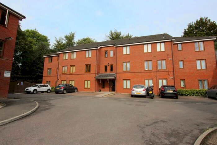 1 Bedroom Apartment To Rent In Radnor Close, ME14