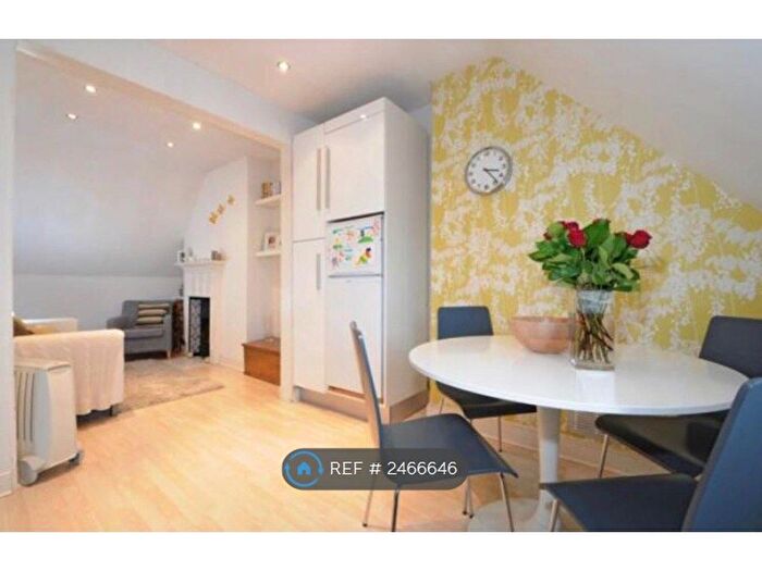 1 Bedroom Flat To Rent In Hollybush Terrace, London, SE19