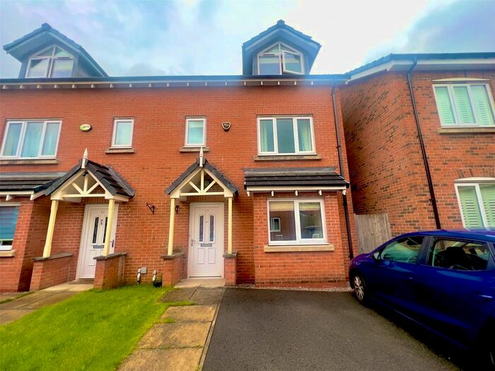 4 Bedroom Semi-Detached House To Rent In Wakes Drive, Eccles, Manchester, Greater Manchester, M30