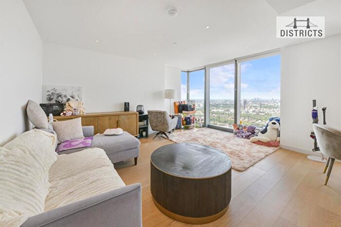 2 Bedroom Apartment For Sale In Landmark Pinnacle, Marsh Wall, E14