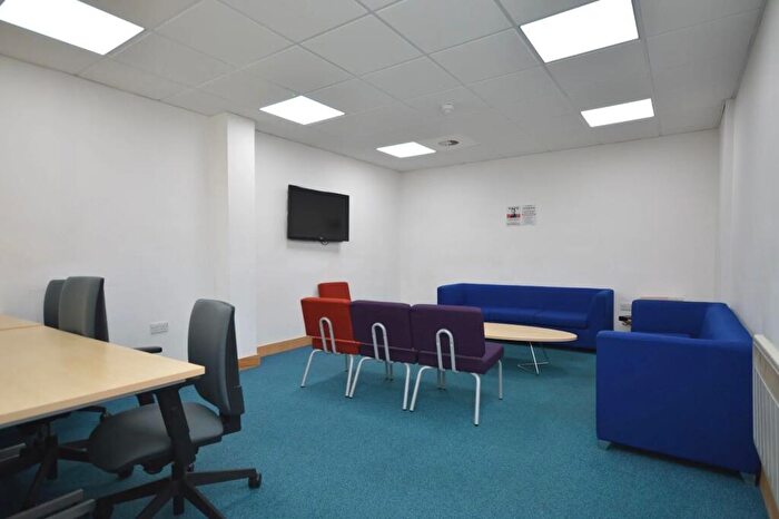 3 Bedroom Flat To Rent In Saint George's Road, Bristol, BS1