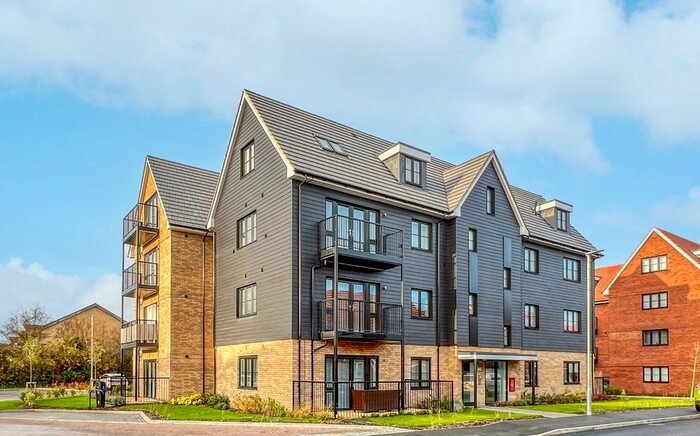 2 Bedroom Flat For Sale In Webb Close, Sawston, Cambridge, CB22