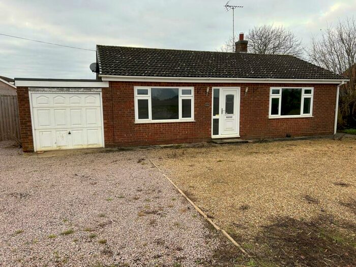 2 Bedroom Detached Bungalow For Sale In Clough Road, Gosberton Risegate, Spalding, PE11