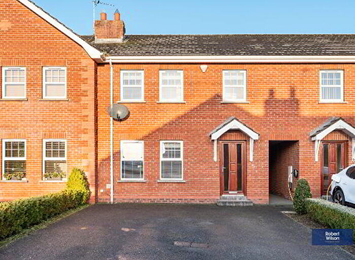3 Bedroom Mid TownHouse For Sale In Broomhill Heights, Magheralin, BT67