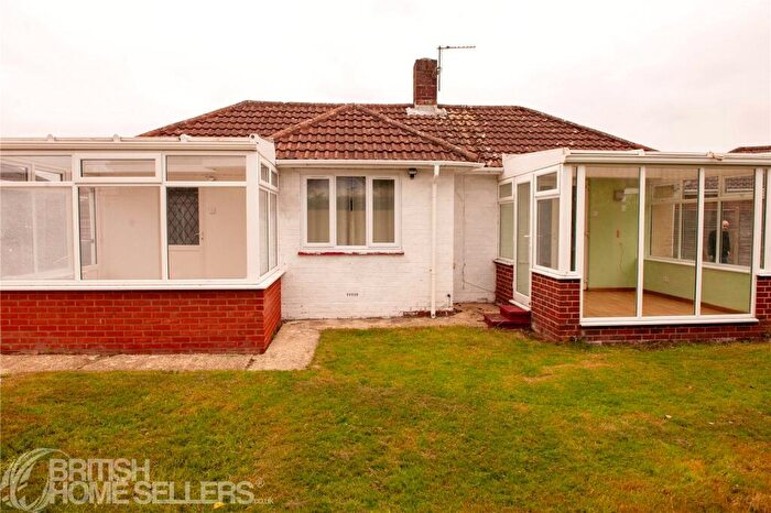 3 Bedroom Bungalow For Sale In Friars Pond Road, Fareham, Hampshire, PO15