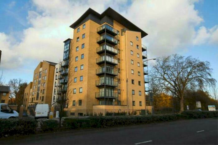 1 Bedroom Apartment To Rent In Woking, Surrey, GU21
