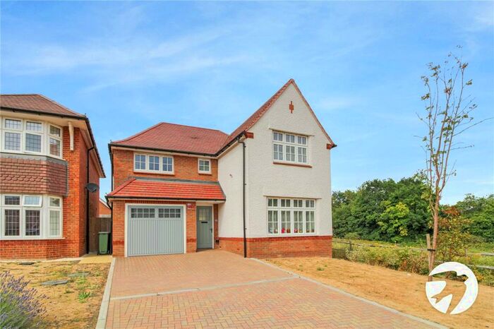 4 Bedroom Detached House To Rent In Owen Close, Weldon, Ebbsfleet Valley, Swanscombe, DA10