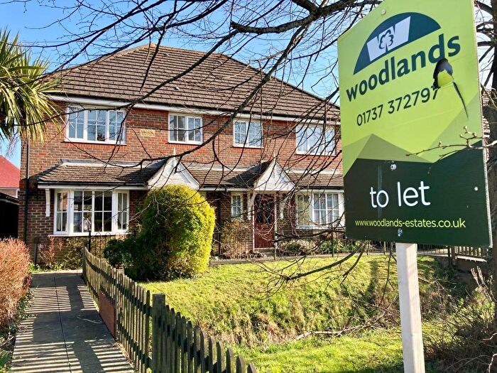 3 Bedroom Semi-Detached House To Rent In Priestlands Close, Horley, RH6