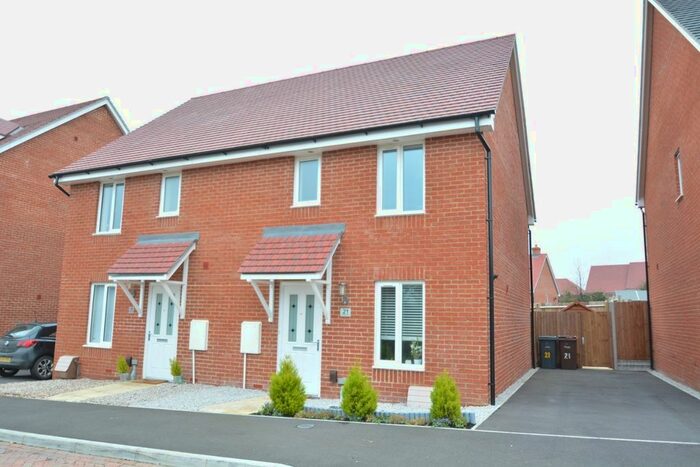 3 Bedroom Semi-Detached House To Rent In Strapp Road, Andover, SP11