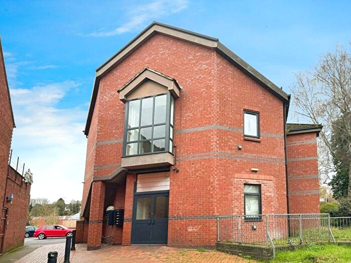 1 Bedroom Flat To Rent In Lower Mill Street, Kidderminster, Worcestershire, DY11