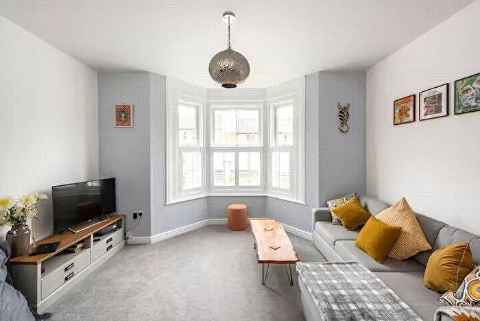 1 Bedroom Apartment For Sale In Trowbridge Road, Bradford On Avon, BA15