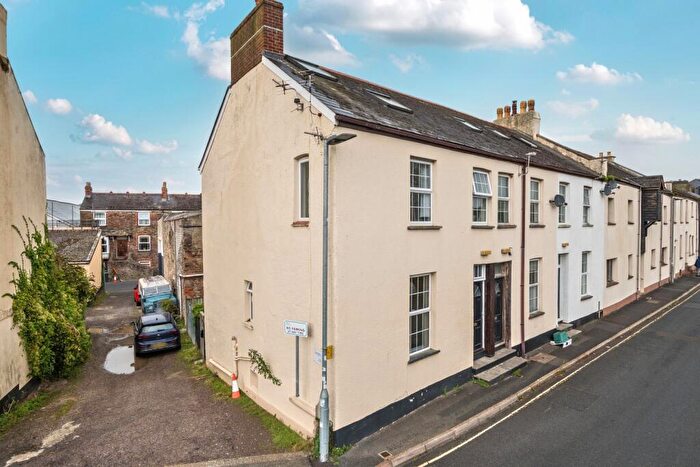2 Bedroom Apartment For Sale In Rolle Quay, Barnstaple, Devon, EX31