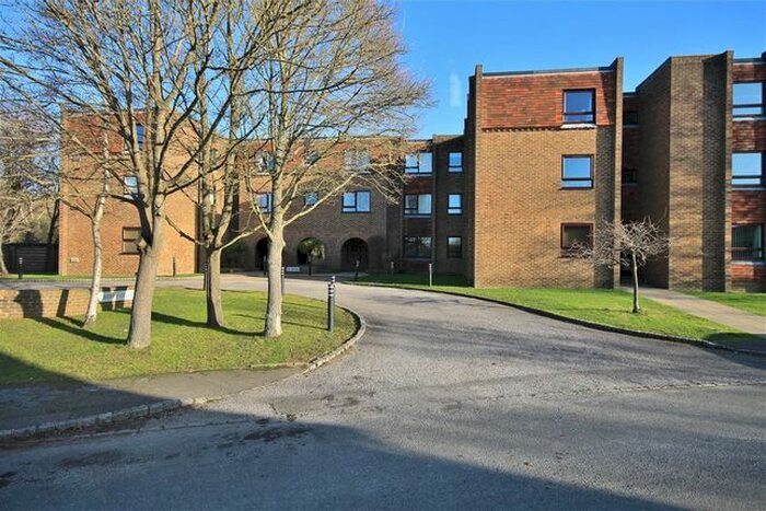 1 Bedroom Flat To Rent In Mulberry Court, Guildford, Surrey, GU4