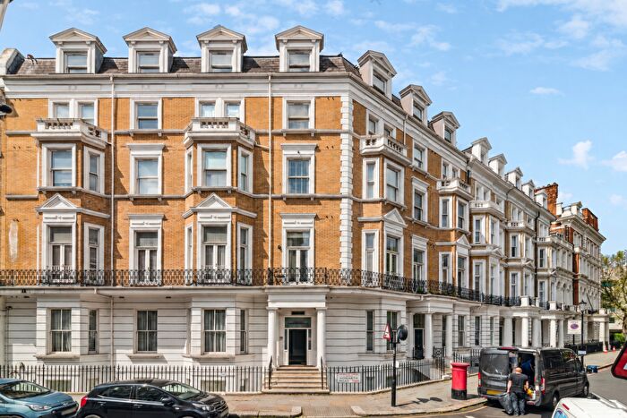 1 Bedroom Flat For Sale In Knaresborough Place, London, SW5