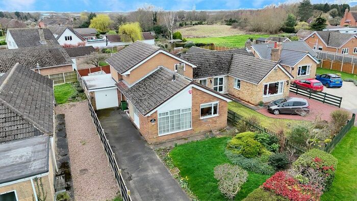 5 Bedroom Detached House For Sale In Cove Road, Westwoodside, Doncaster, DN9