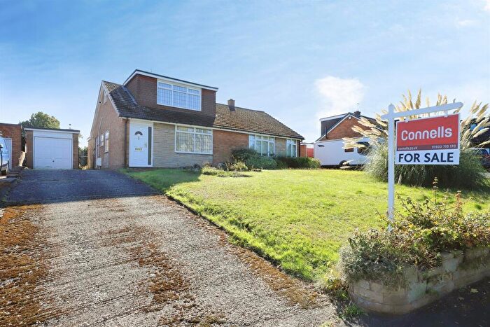 3 Bedroom Semi-Detached Bungalow For Sale In Four Ashes Road, Brewood, Stafford, ST19