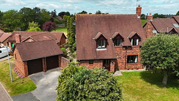 4 Bedroom House For Sale In Daniell Way, Great Boughton, CH3