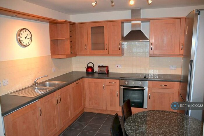 2 Bedroom Flat To Rent In Collingwood Mews, Newcastle Upon Tyne, NE3